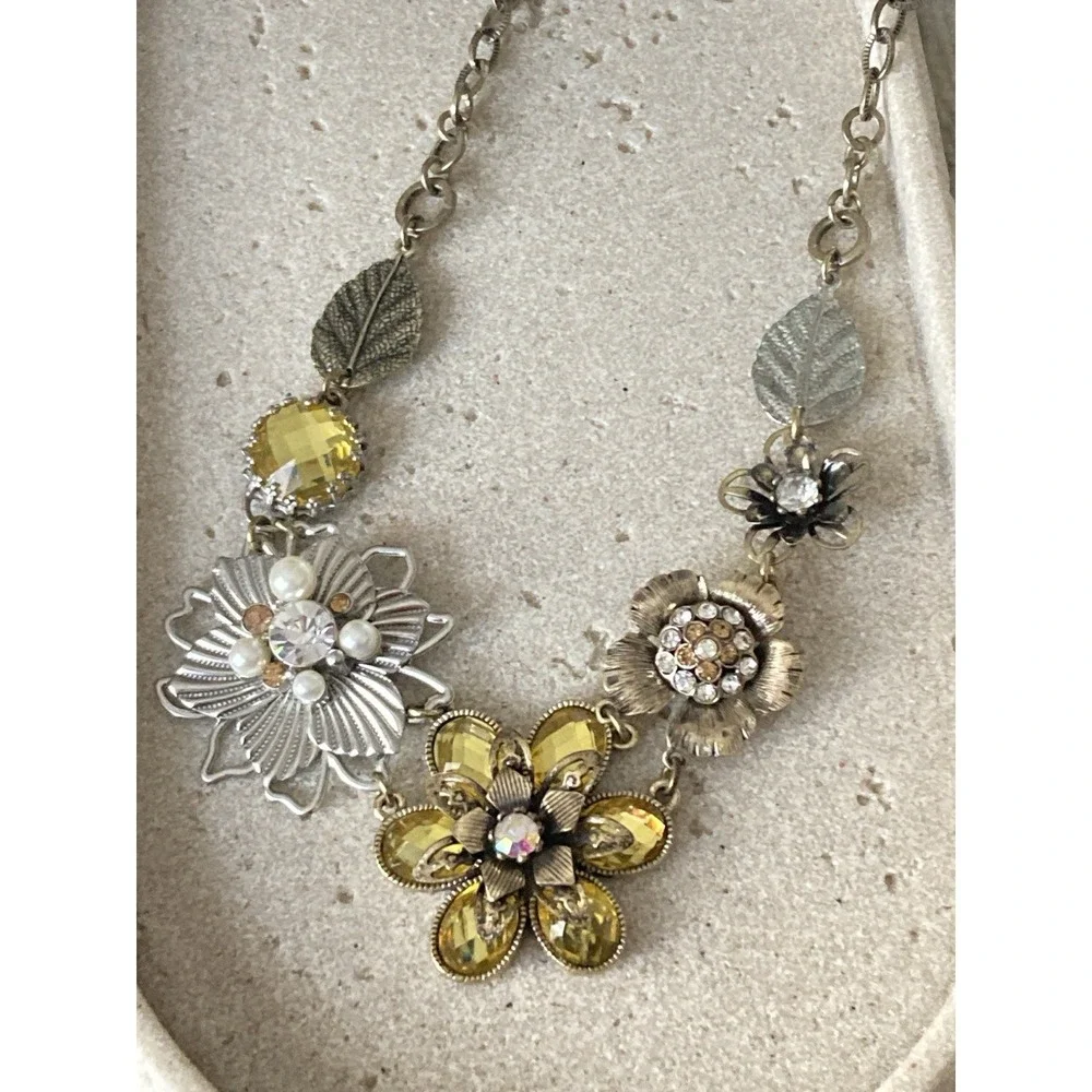 Floral Statement Necklace Yellow Rhinestone Mixed Metal Flower Leaf Faux Pearl‎